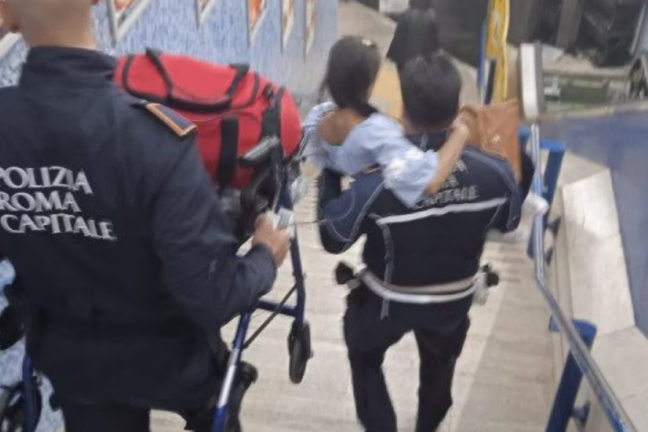 disabile metro Roma Colosseo