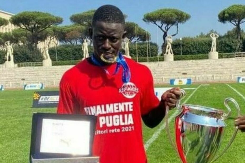 portiere Refugees malore improvviso