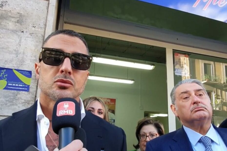 Fabrizio Corona candidato Catania