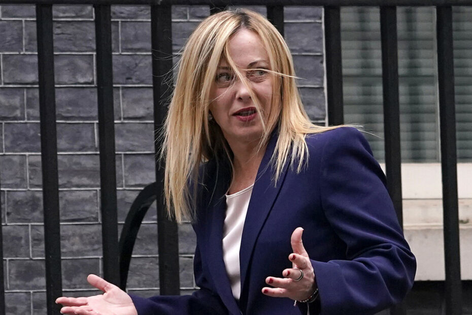 Def approvazione Camera caos