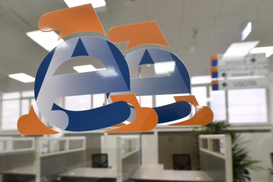 Agenzia delle Entrate, percompilate, controlli e scadenze dichiarazioni.