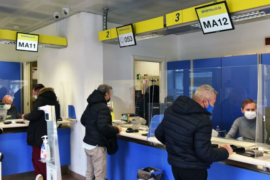 Poste risparmi pensionati rubati