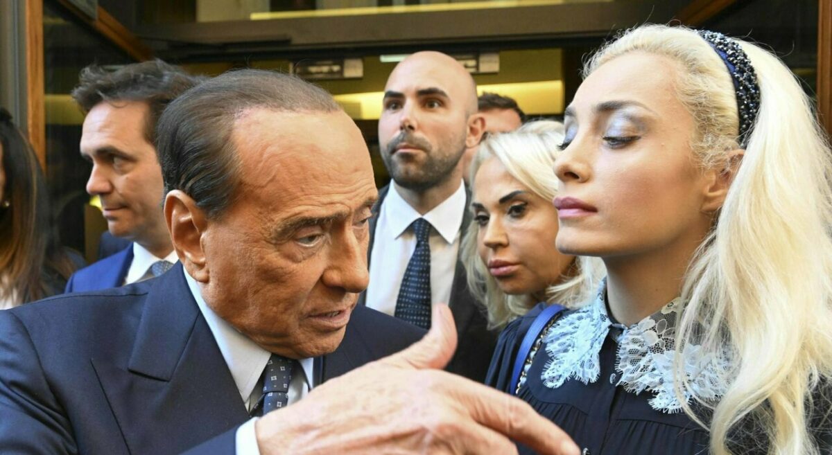 testamento Berlusconi eredità Fascina