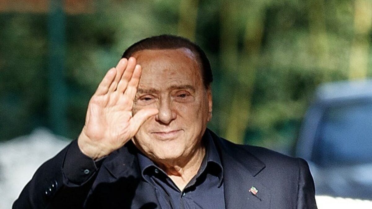morte Silvio Berlusconi Gemitaiz