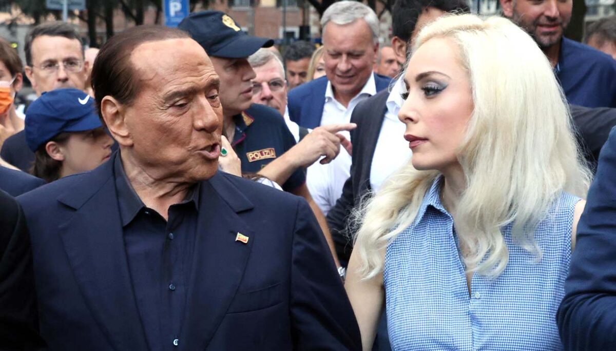 testamento Berlusconi grafologa anomalie