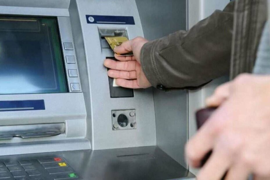 truffa bancomat skimmer Roma