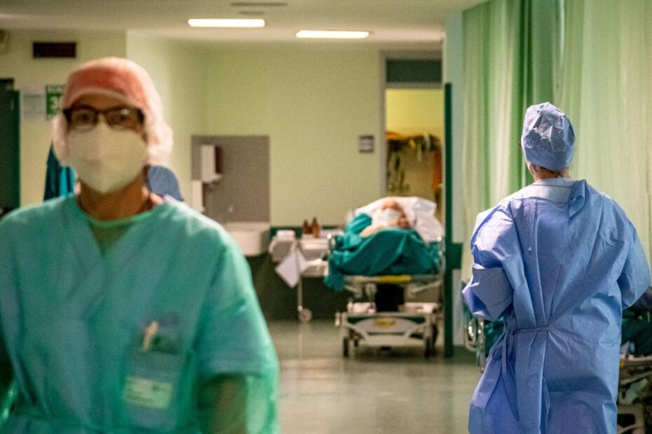 Covid aumento casi settimana