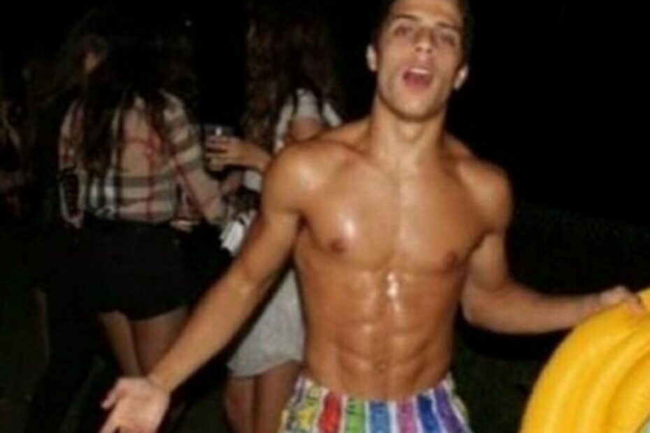 stupro Grillo racconto amica