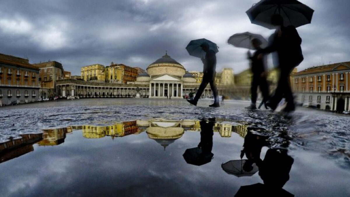 Terremoto nubifragio Napoli 