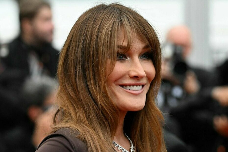 Carla Bruni cancro seno