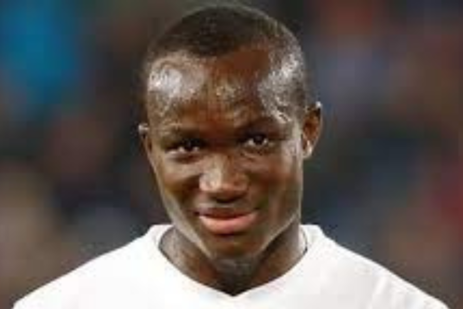 Raphael Dwamena, un talentuoso calciatore ghanese di 28 anni, ha perso la vita