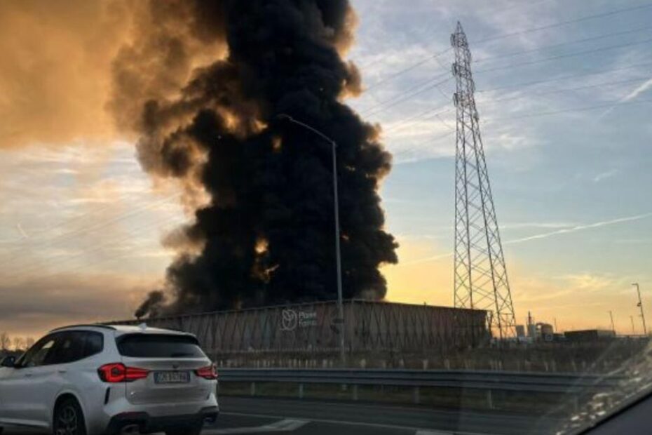 incendio azienda autostrada A4