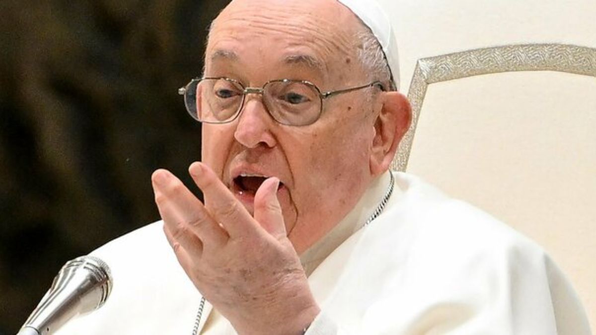 Papa Francesco respiro affannato