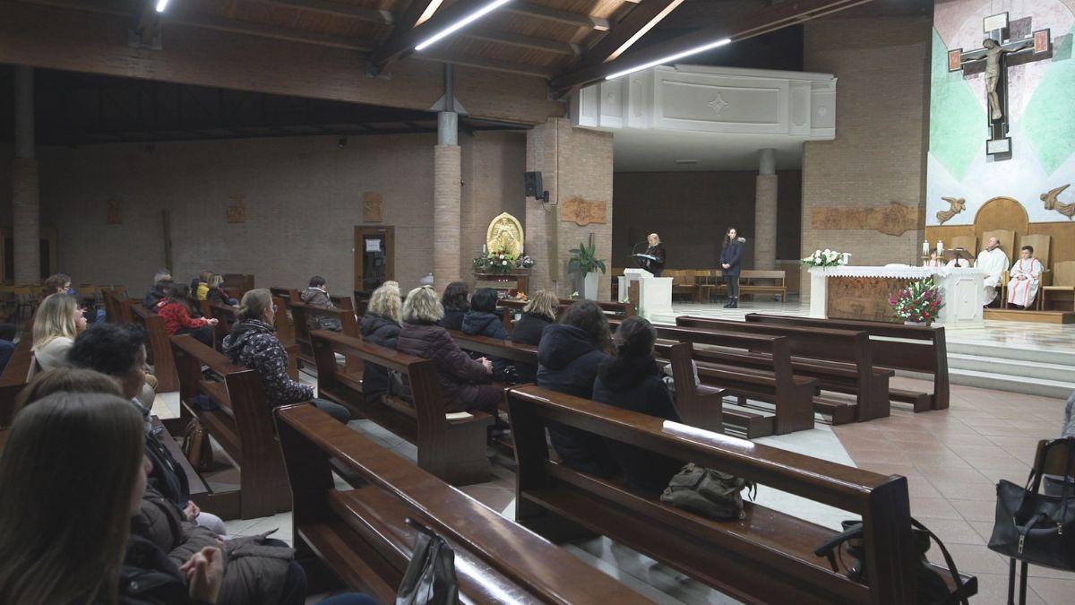 Burkina Faso messa chiesa