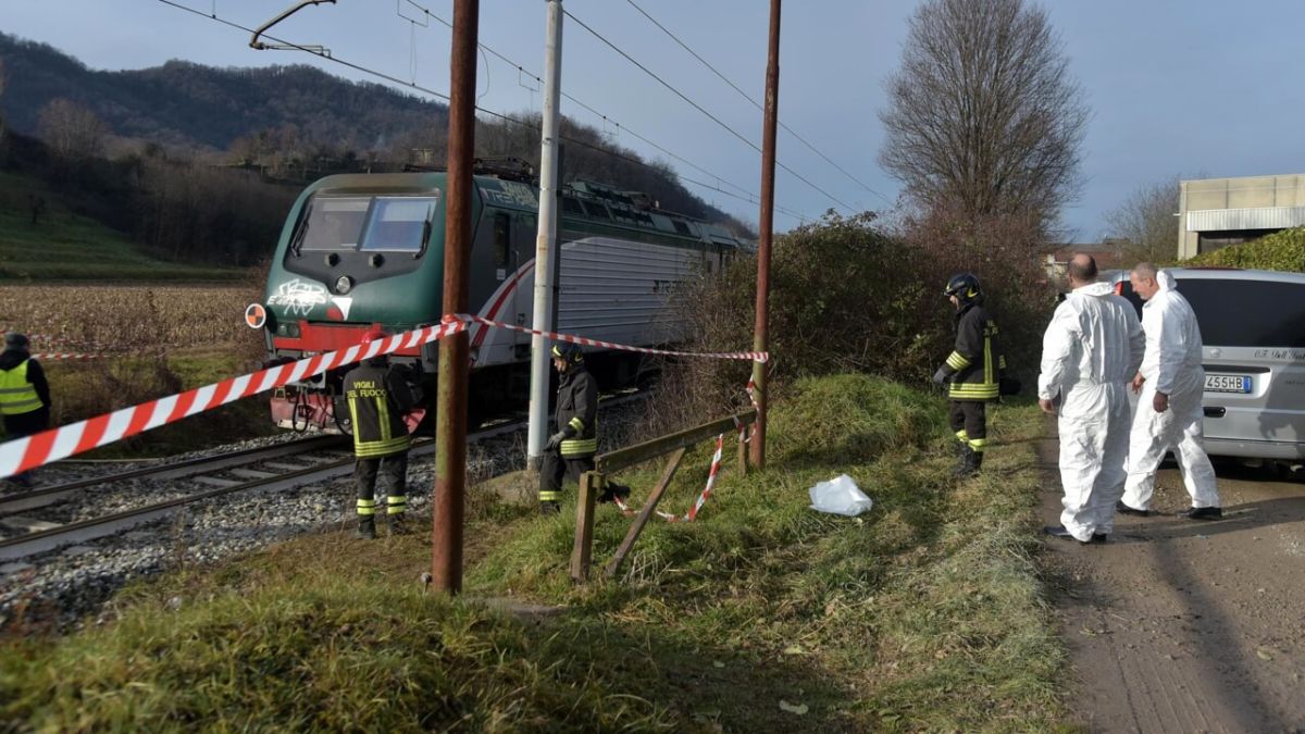 Roseto donna investita treno