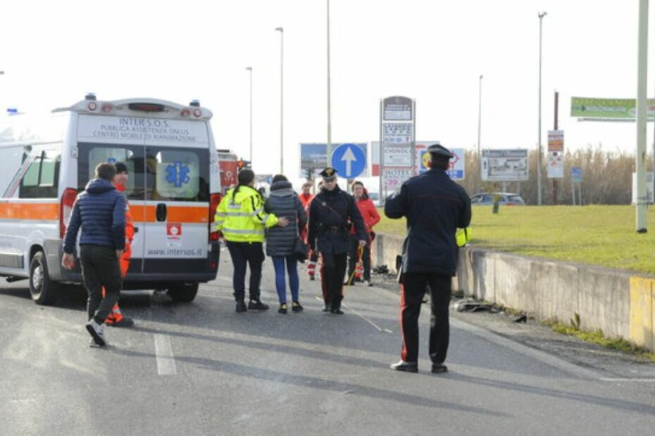 incidente stradale Massafra Taranto
