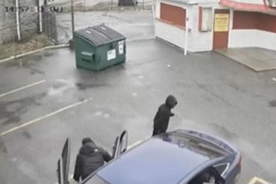 Filadelfia spari autobus studenti