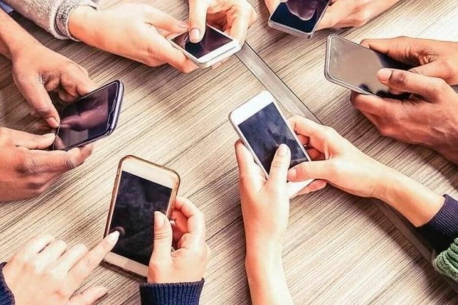 smartphone classifica peggiori 2023