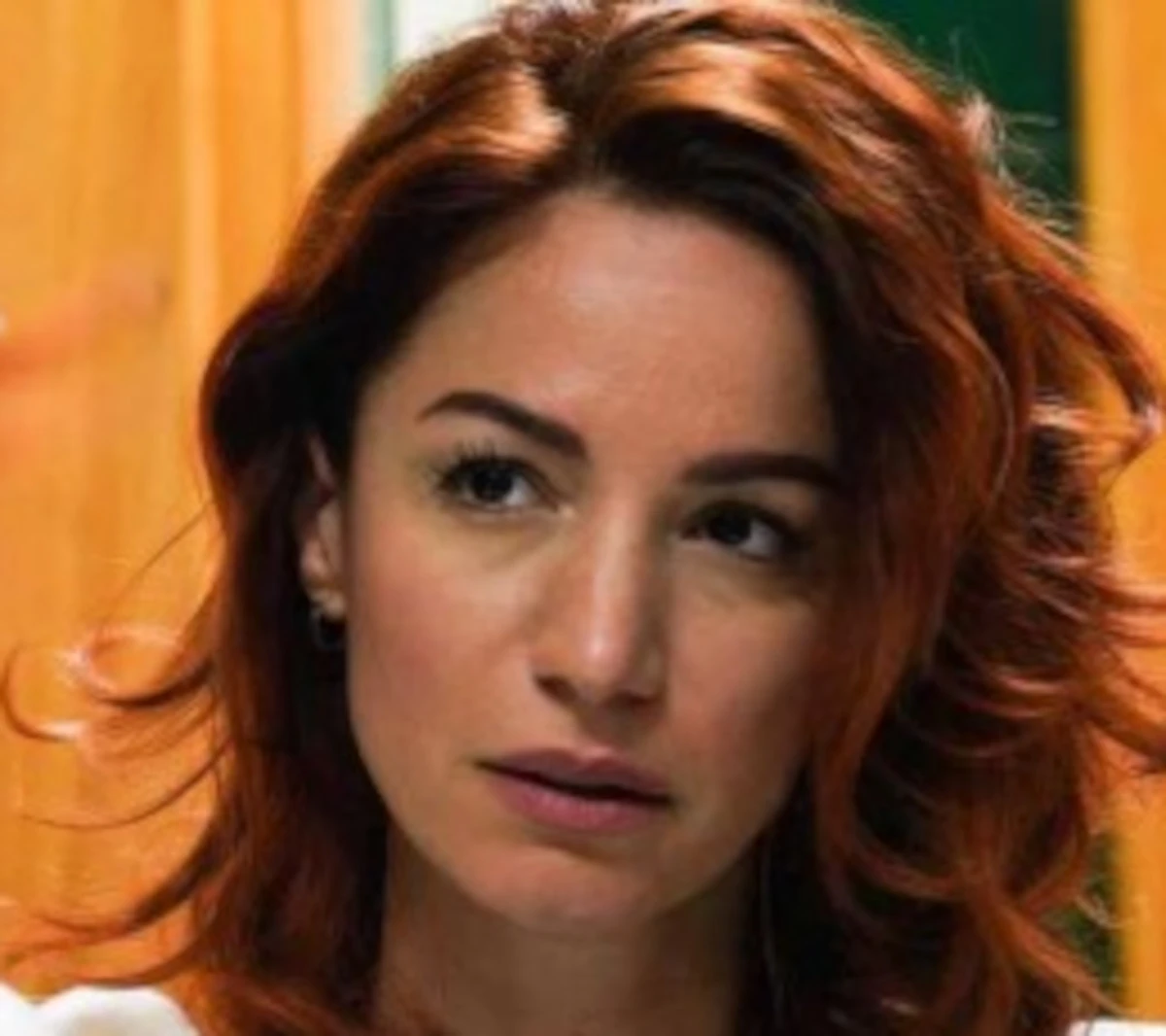 Foto ritratto di Evan Oscar Delogu