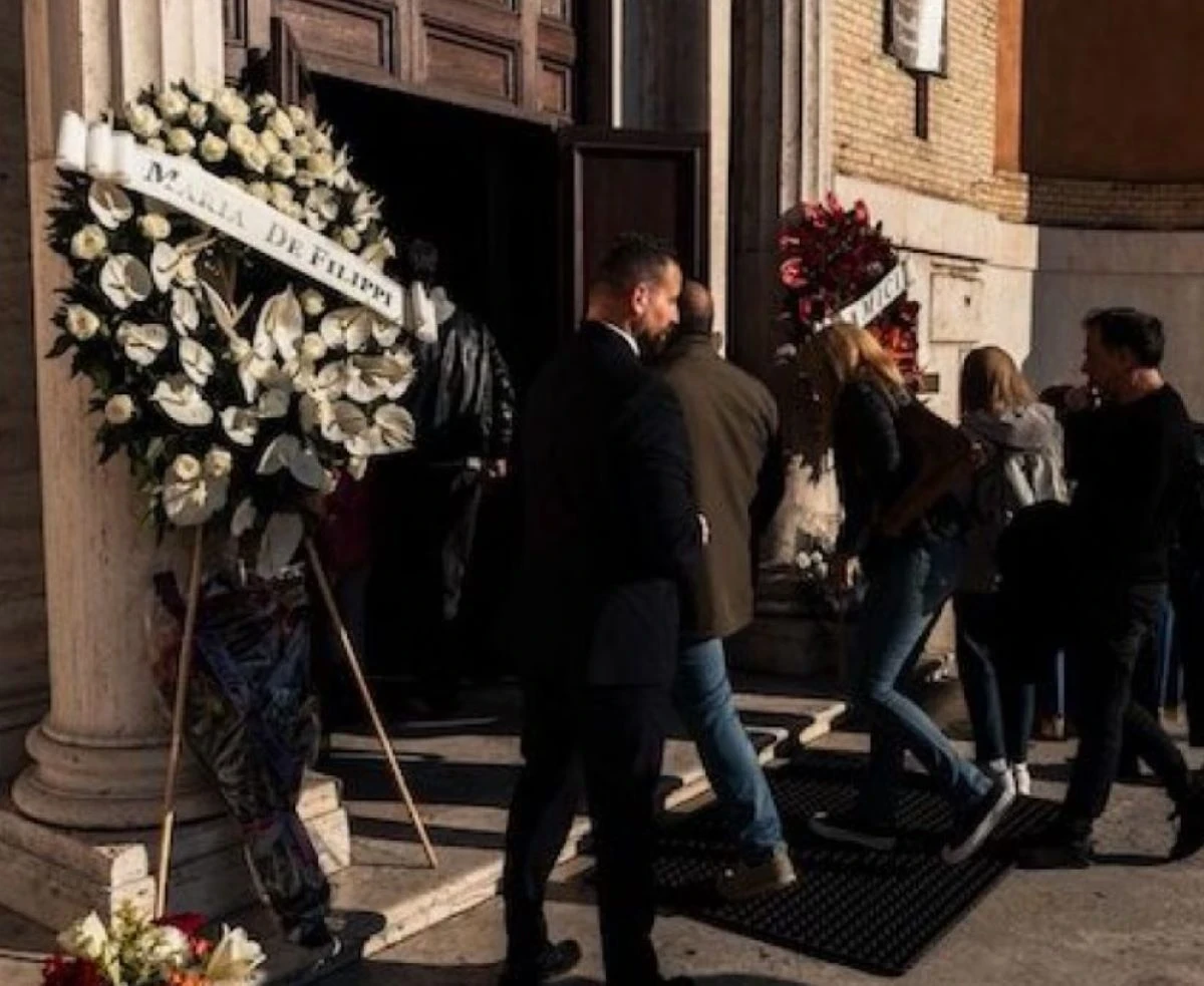 Fiori e omaggi per Peppe Vessicchio nel quartiere Montesacro