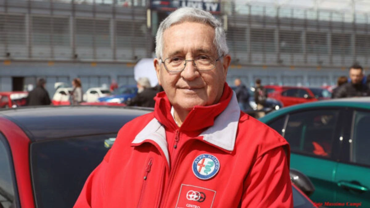 Andrea de Adamich in azione durante la sua carriera da pilota