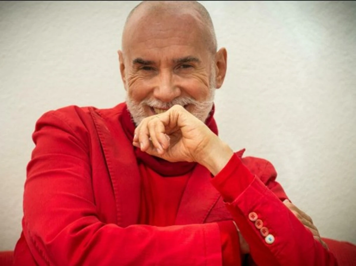 Diego Dalla Palma in uno scatto professionale