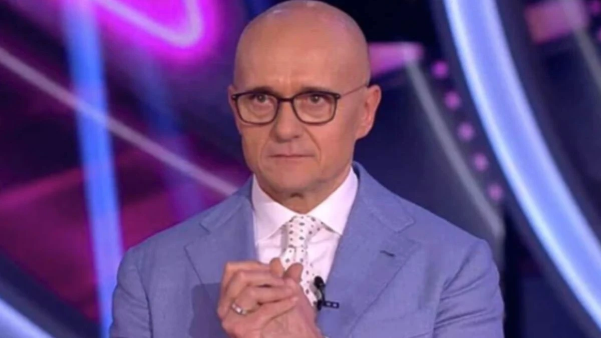 Alfonso Signorini ritratto in primo piano