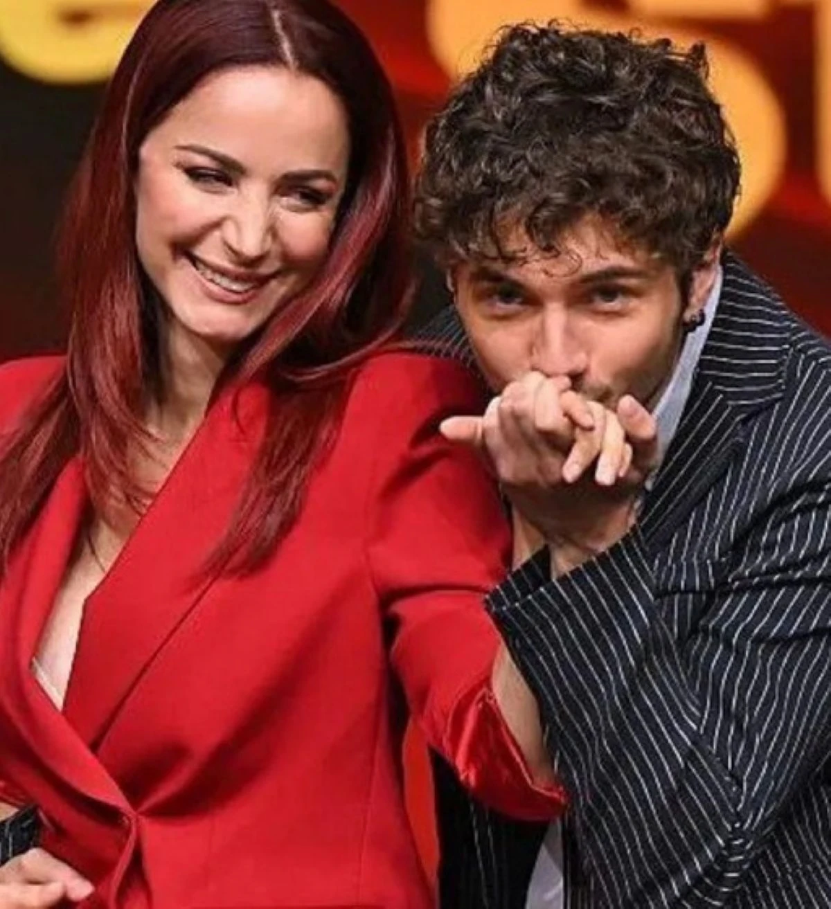 Carlo Conti sceglie co-conduttrici da Ballando con le Stelle per Sanremo