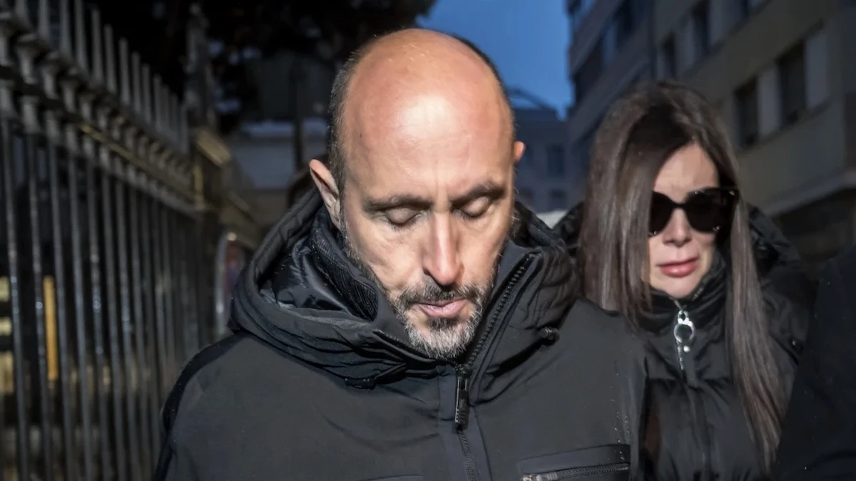 Jessica Moretti in lacrime dopo l'interrogatorio