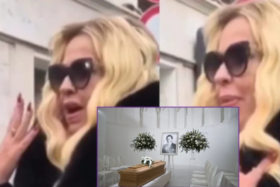 valeria marini choc camera ardente valentino