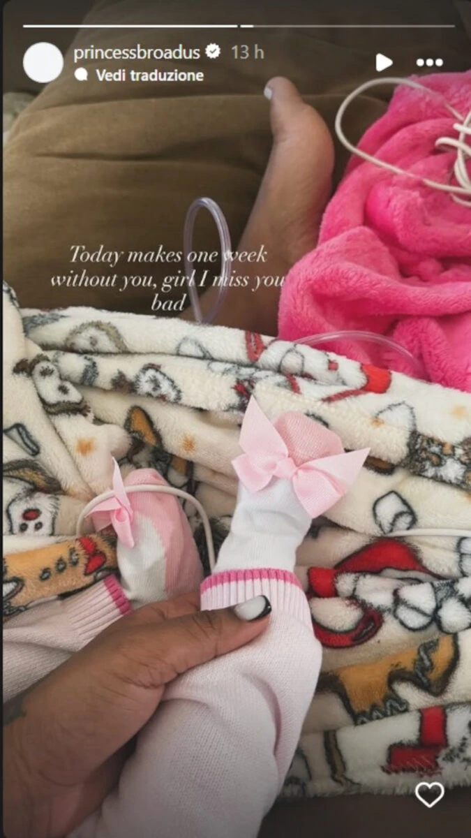 Foto della bambina Codi Dreaux con la famiglia