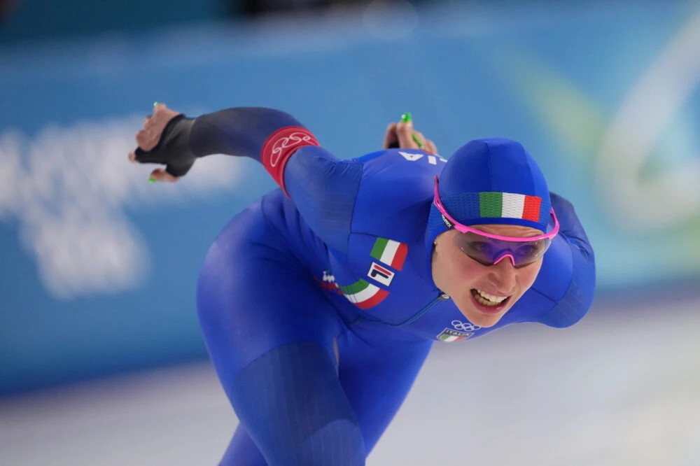 Francesca Lollobrigida in gara ai 1500 metri di pattinaggio di velocità