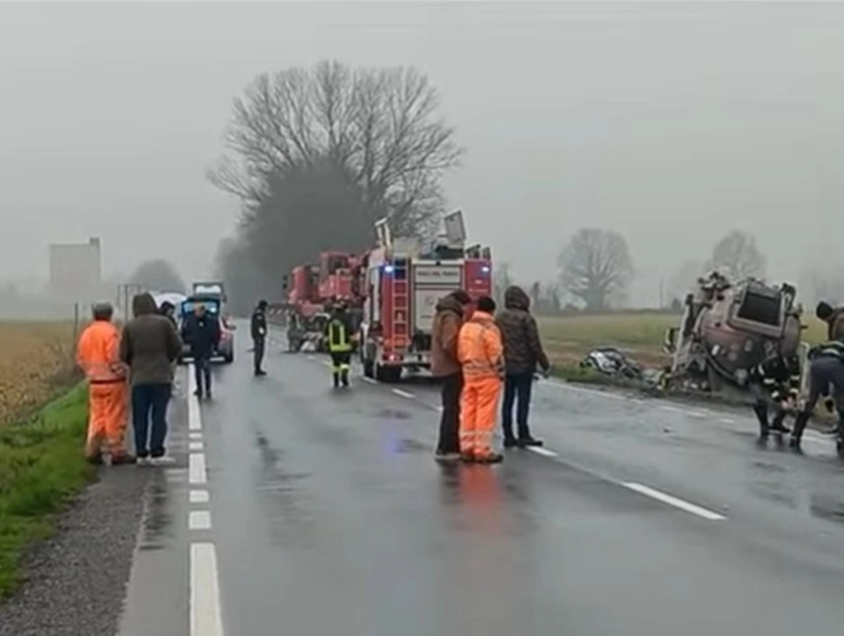 Incidente stradale sulla Paullese con veicoli danneggiati