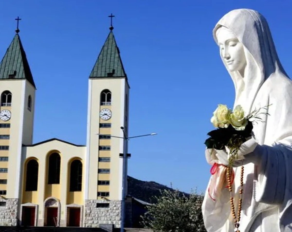 Padre Livio Fanzaga presenta il libro sui segreti di Medjugorje