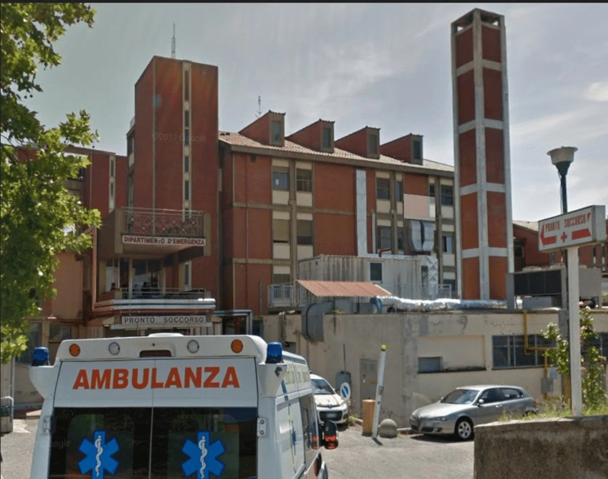 Ingresso ospedale Monaldi