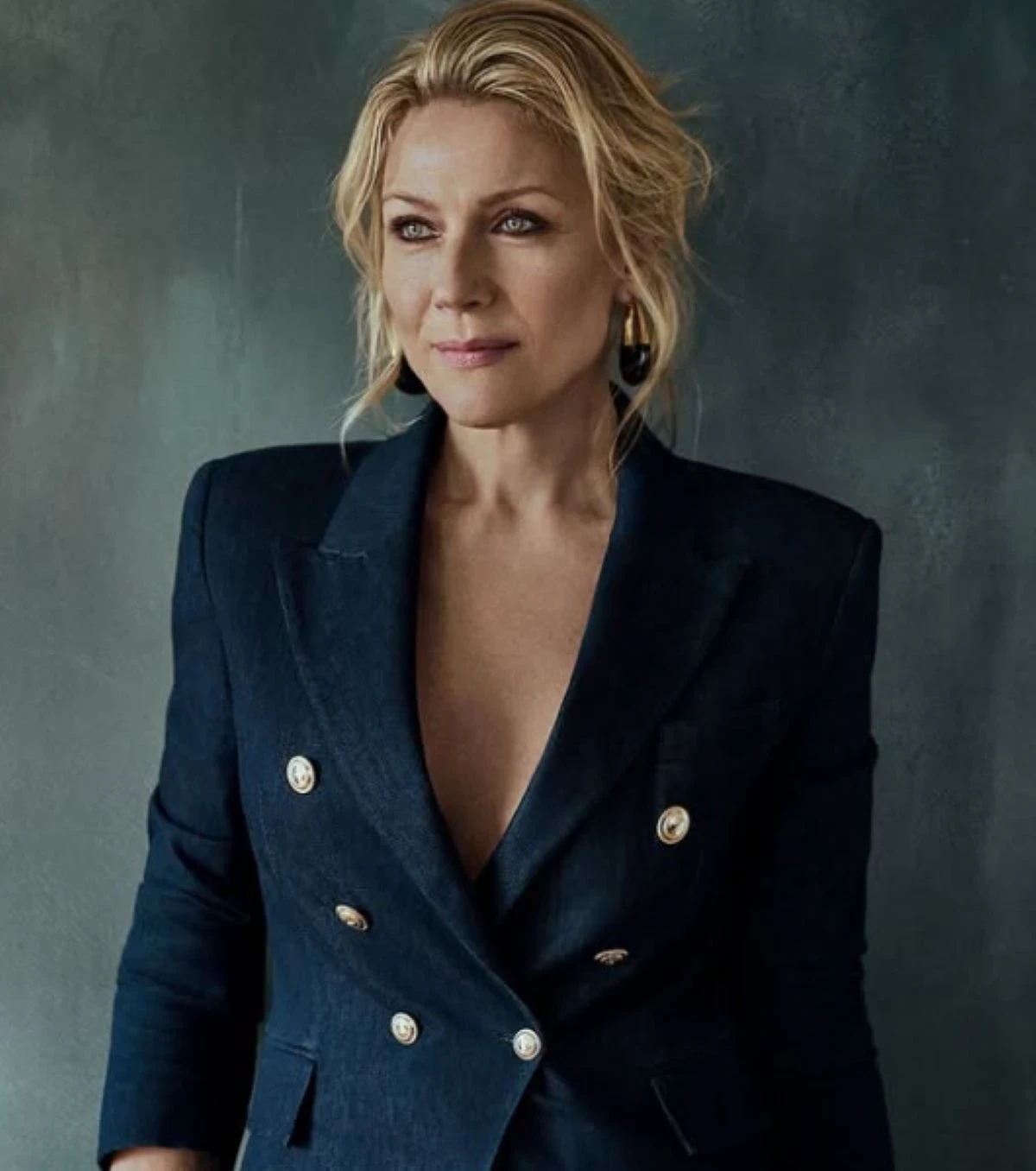 Natasha Stefanenko, conduttrice televisiva, in un recente scatto