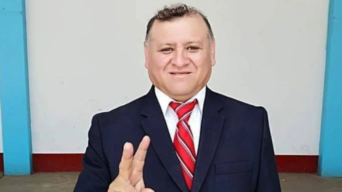 Funerali di Napoleón Becerra con partecipazione popolare