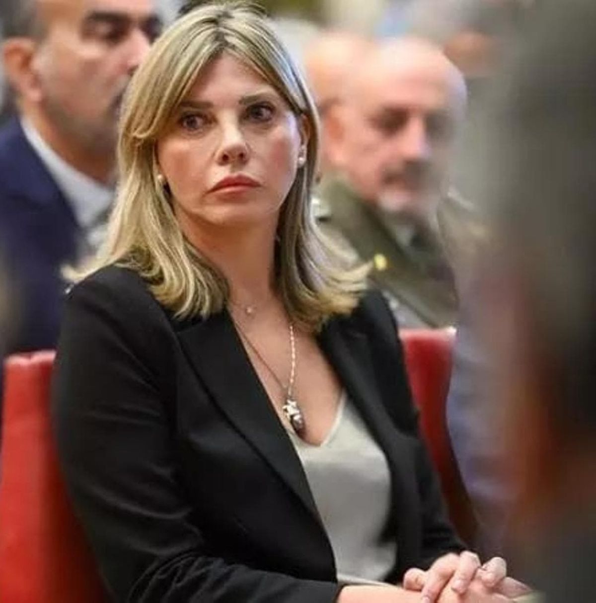 terremoto governo si sono dimessi