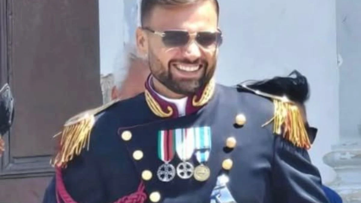 Francesco Schiavone, poliziotto di 38 anni