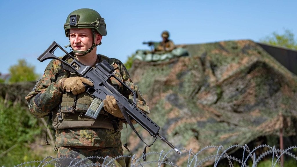 esercito cambia leva militare