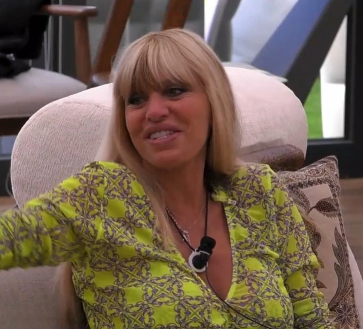 Concorrenti del GF Vip festeggiano il premio della spesa libera