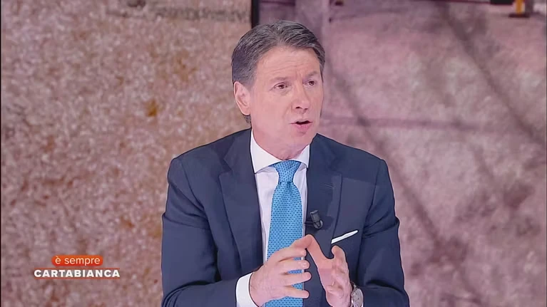 Giuseppe Conte replica a Cartabianca