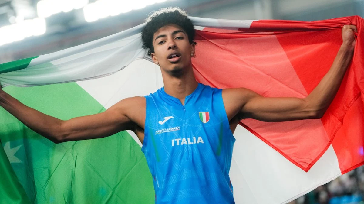 Mattia Furlani infortunato in barella durante la Diamond League di Xiamen