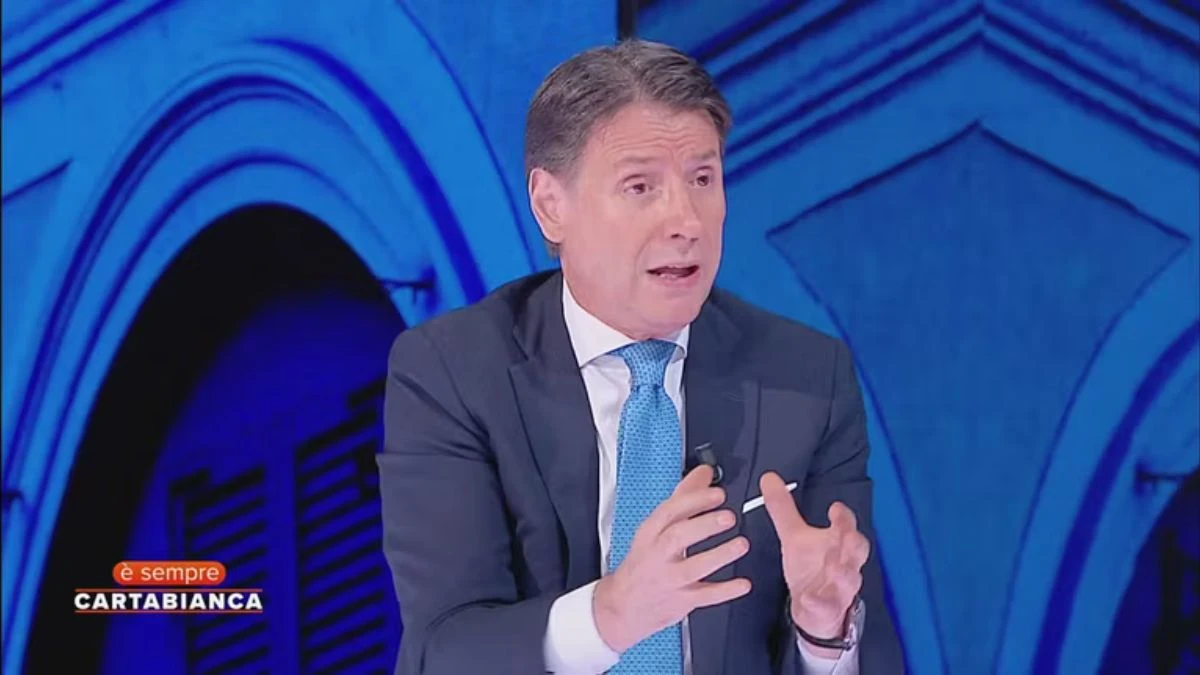 Giuseppe Conte e Mario Sechi a Cartabianca