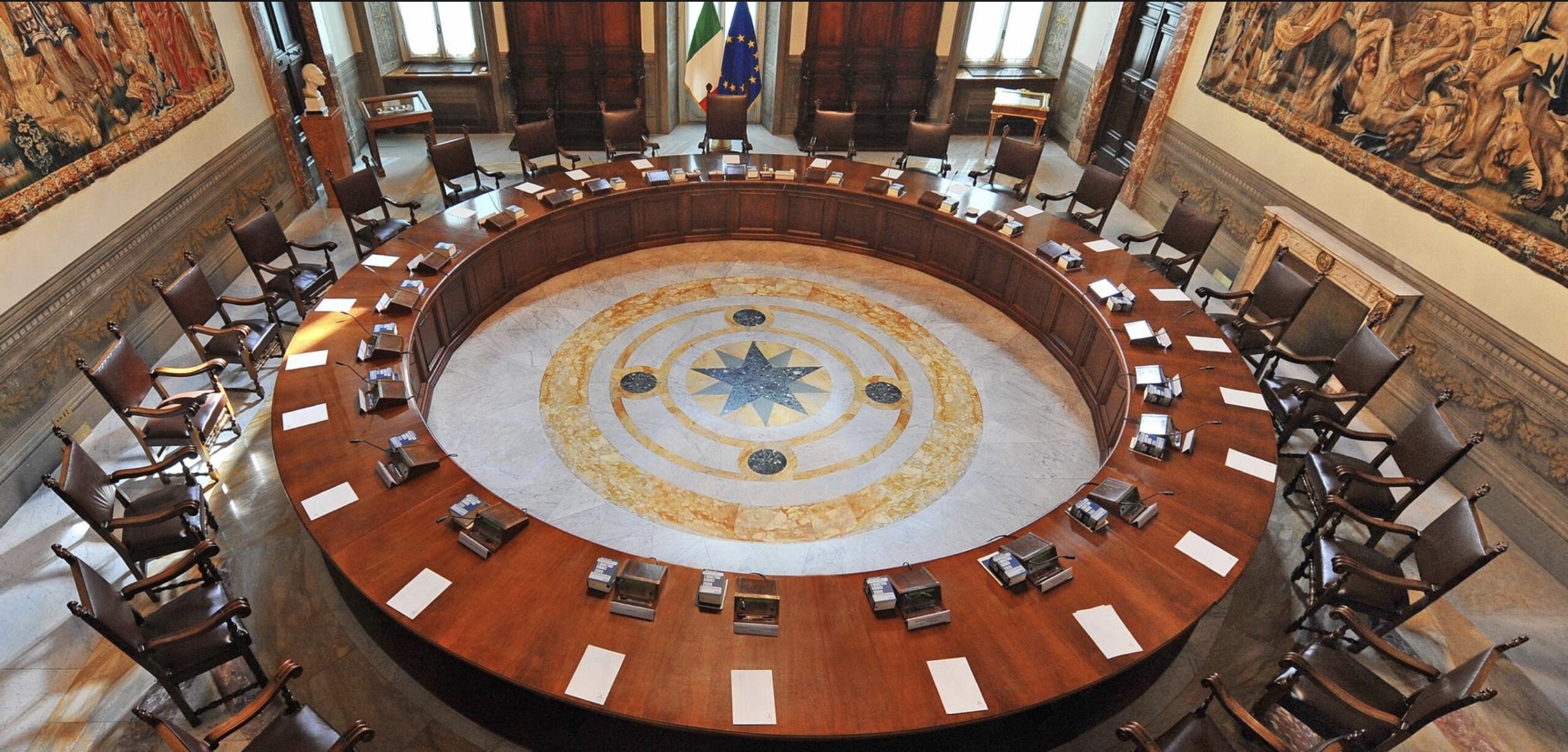 Decreto Casa e salario giusto, due interventi politici