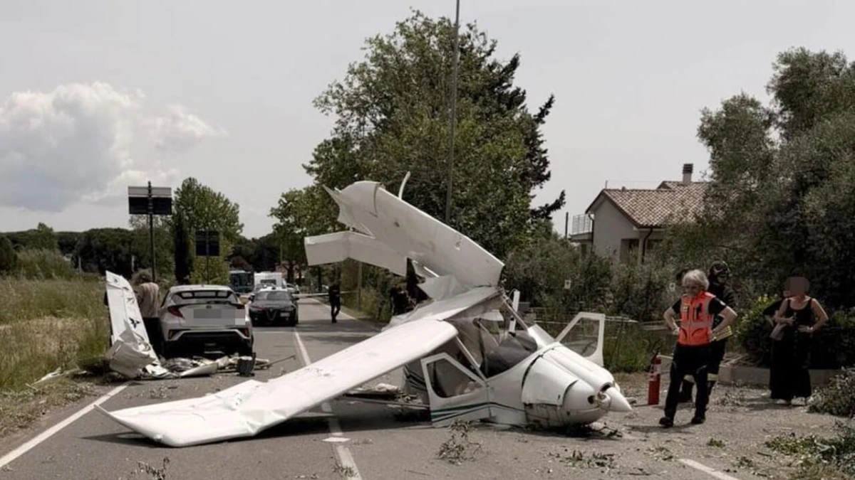Ultraleggero precipitato su strada cittadina