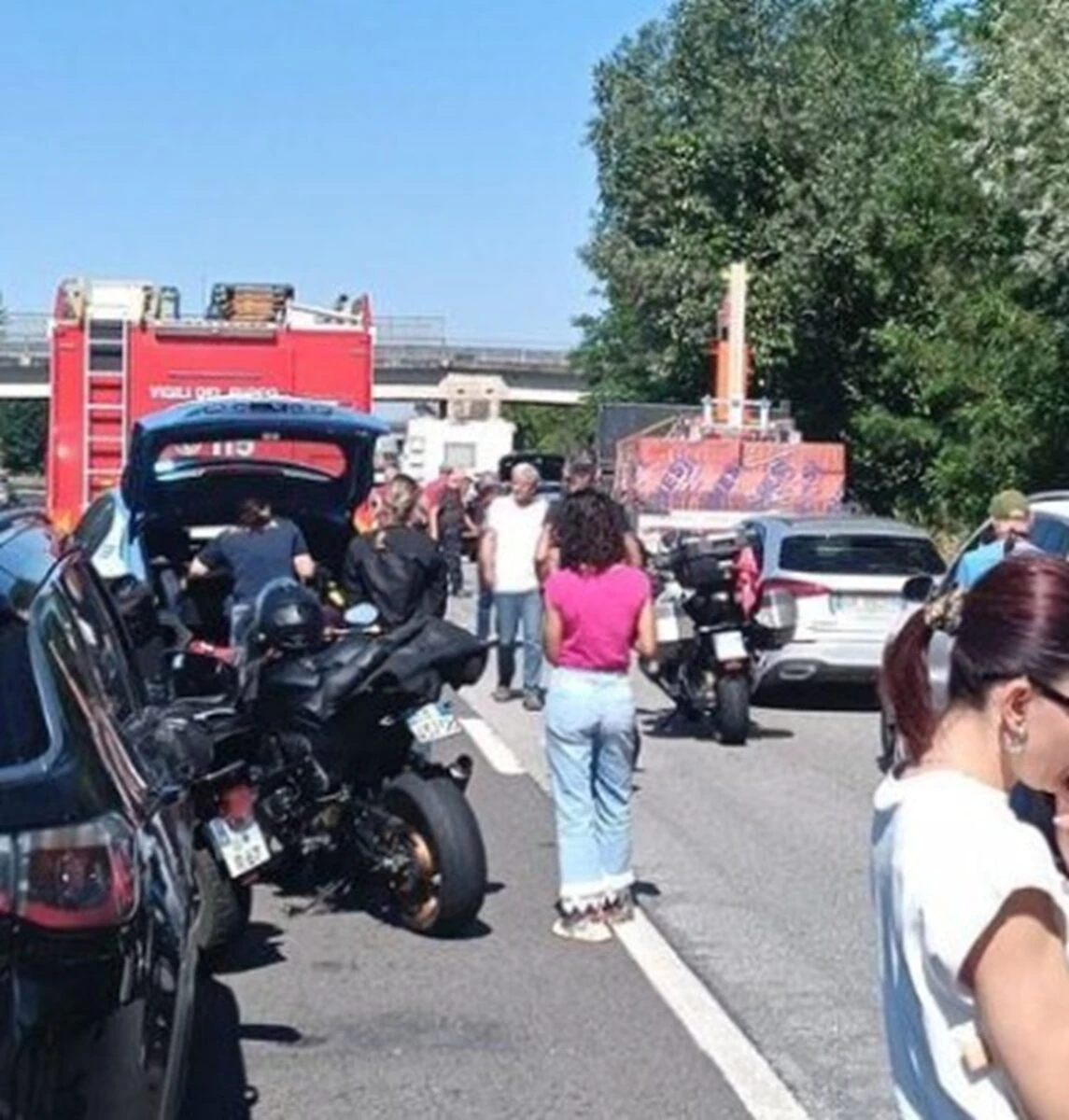 Auto coinvolte in tamponamento a catena sulla superstrada