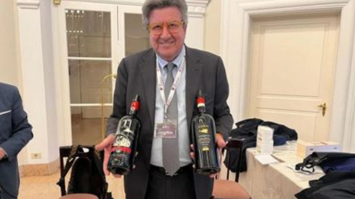 Franco Bernabei durante un evento enologico