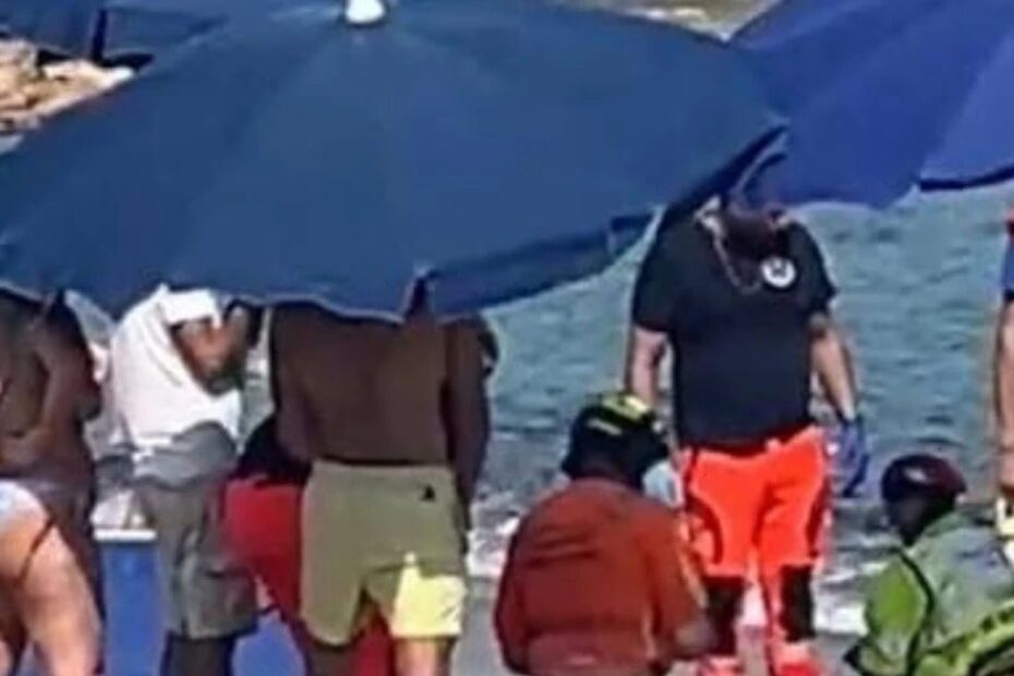 urla disperate orrore spiaggia