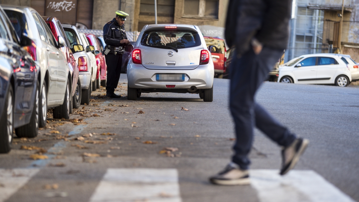 Nuovo codice della strada, un altro obbligo per i pedoni: cosa cambia